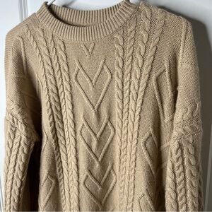Cable Knit Sweater with Heart stitch